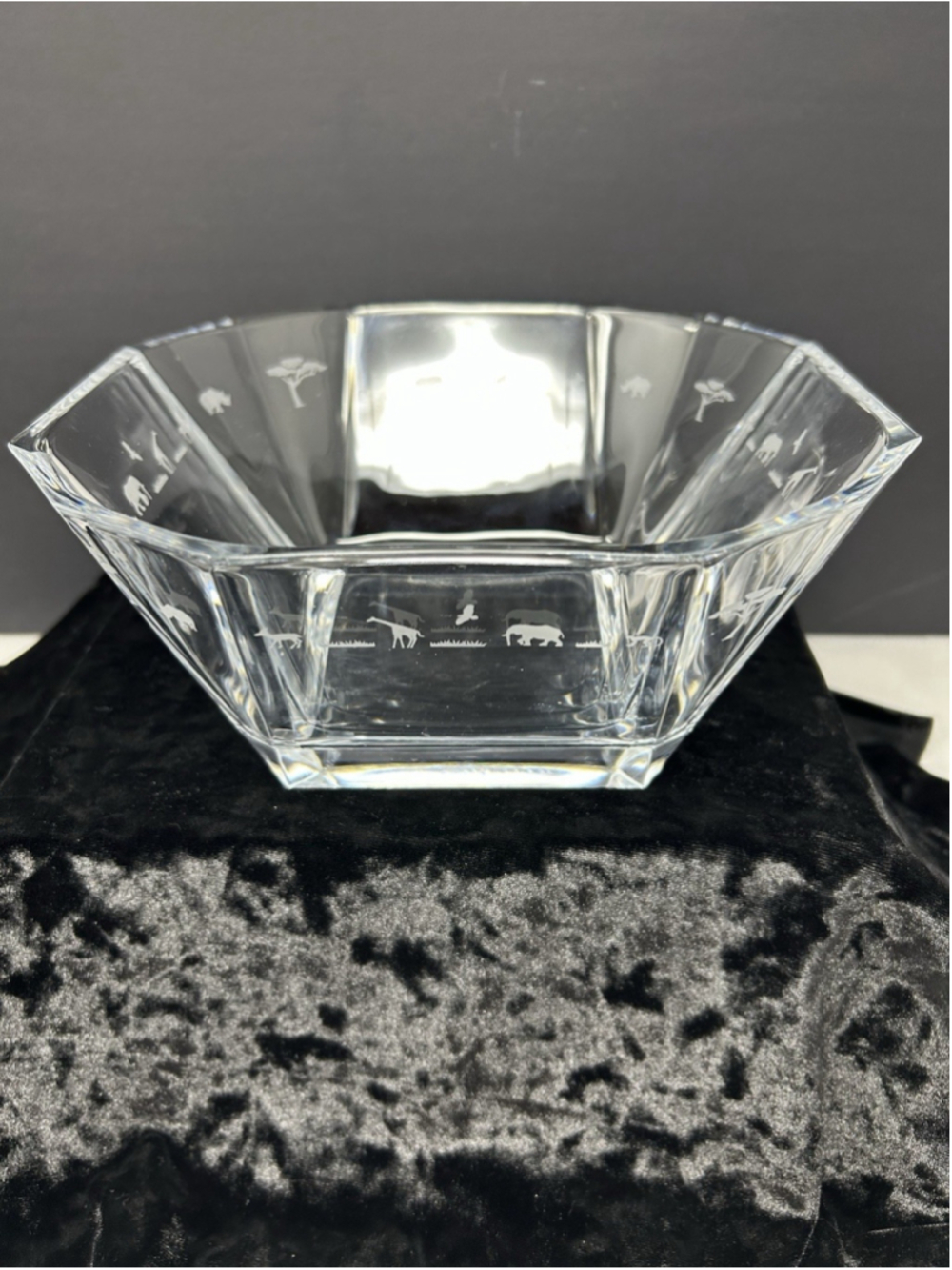 RARE SAFARI BOWL, Cut & Etched Lead Crystal, 8.75”, African Animals, 12 Sided